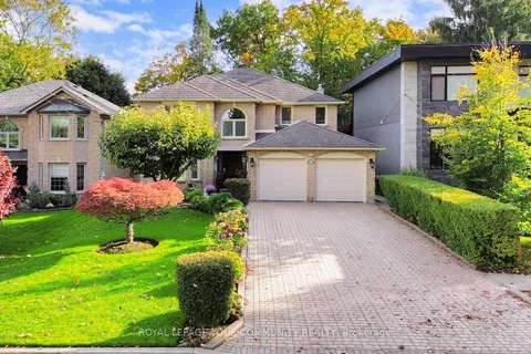 35 La Rush Drive, ON M9P 1S8