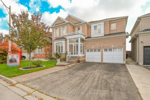 23 Yellow Pine Road, ON L6P 2E4