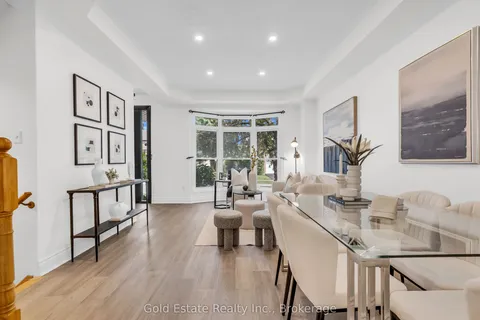 2259 Meadowland Drive, ON L6H 6H3