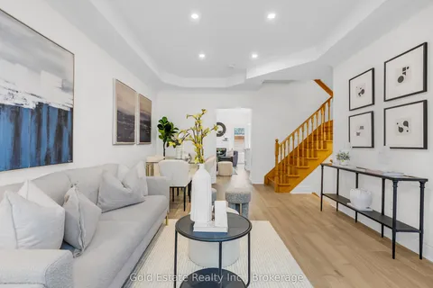 2259 Meadowland Drive, ON L6H 6H3