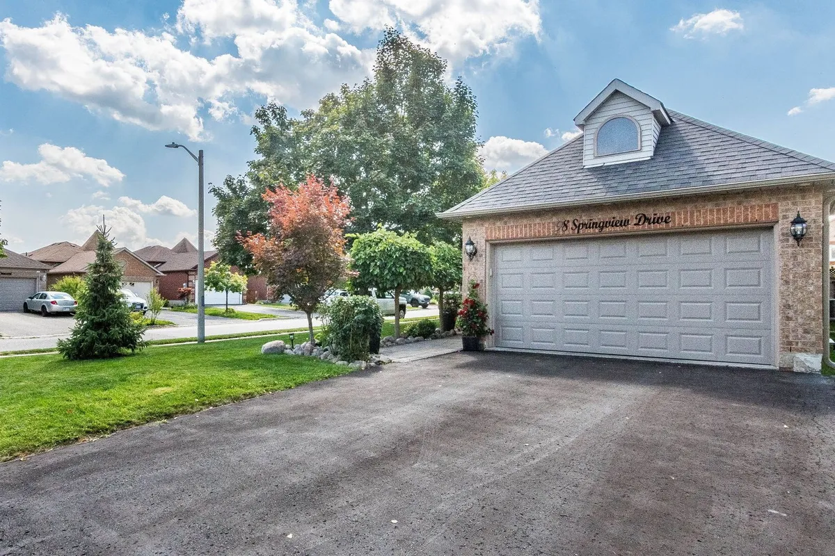 98 Springview Drive, ON L6X 4L1