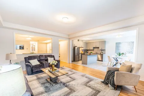 35 Academy Drive, ON L6P 3C9