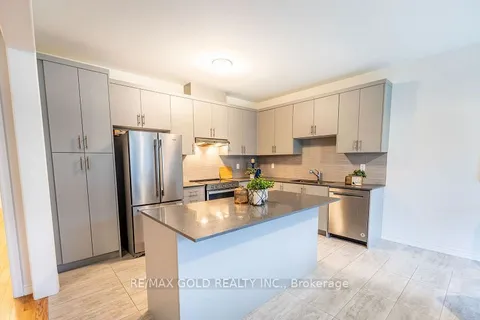 35 Academy Drive, ON L6P 3C9