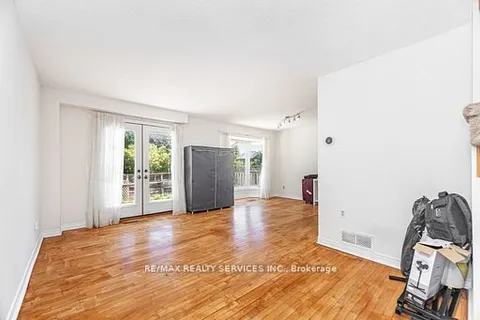 120 Leeward Drive, ON L6S 5V9