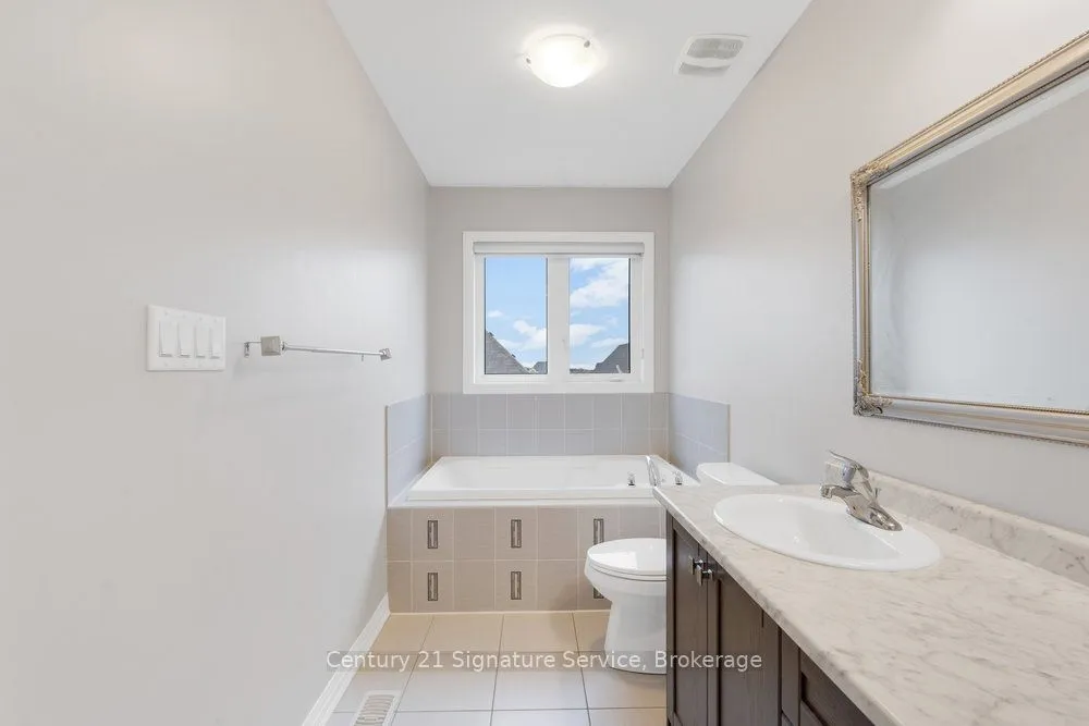 31 Porter Drive, ON L9W 6Z5