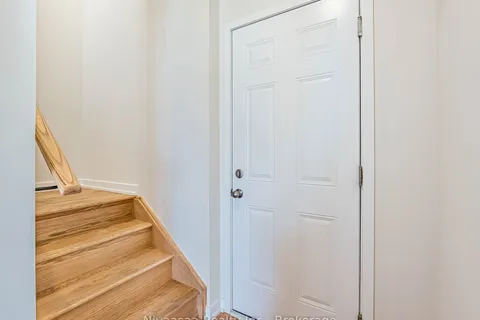 21 Lambert Lane, ON L7E 4M5