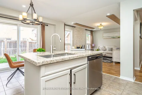 107 Crown Victoria Drive, ON L7A 3X9