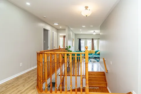 107 Crown Victoria Drive, ON L7A 3X9