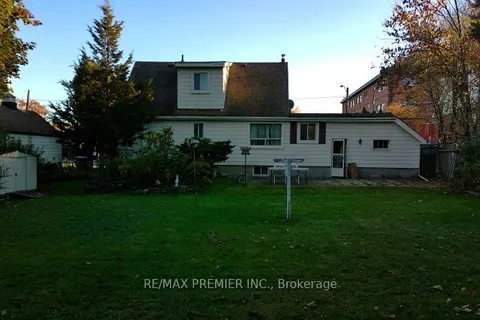 6 Wardlaw Crescent, ON M9V 1L2