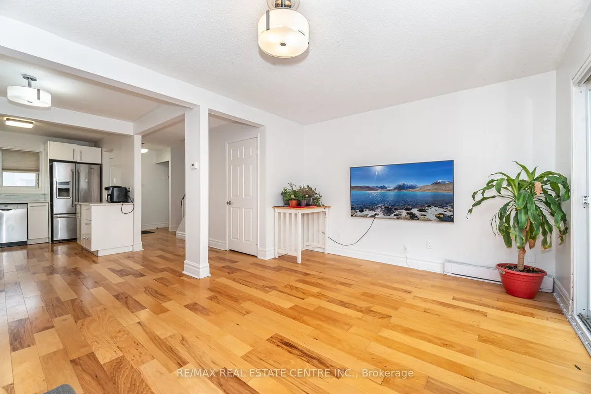 26 Haley Court, ON L6S 1N6