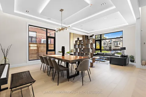 122 Ashbourne Drive, ON M9B 4H8