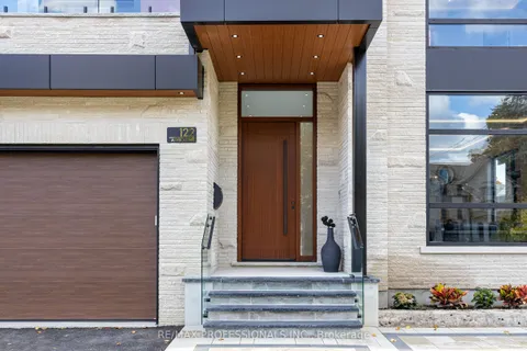 122 Ashbourne Drive, ON M9B 4H8