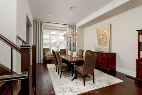 251 Hanover Street, ON L6K 0H3