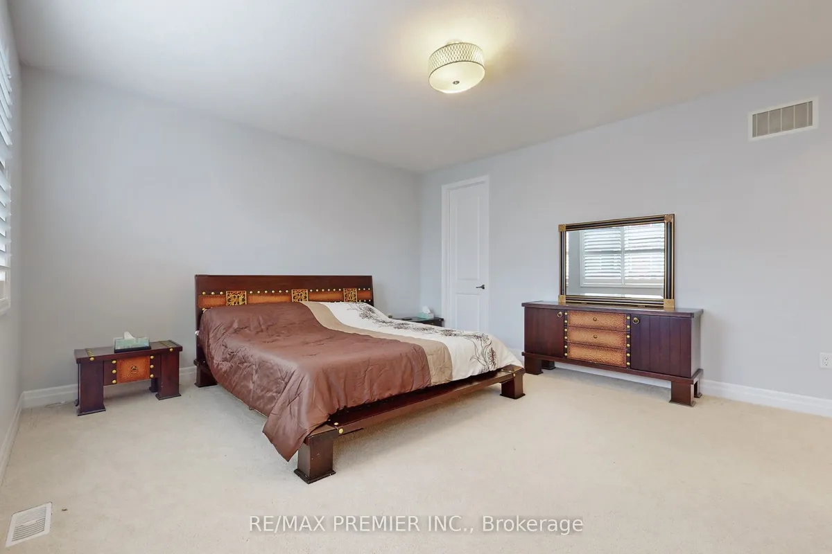 140 Magnolia Crescent, ON L6M 4M1