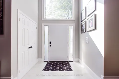 1079 Skyvalley Crescent, ON L6M 3L2