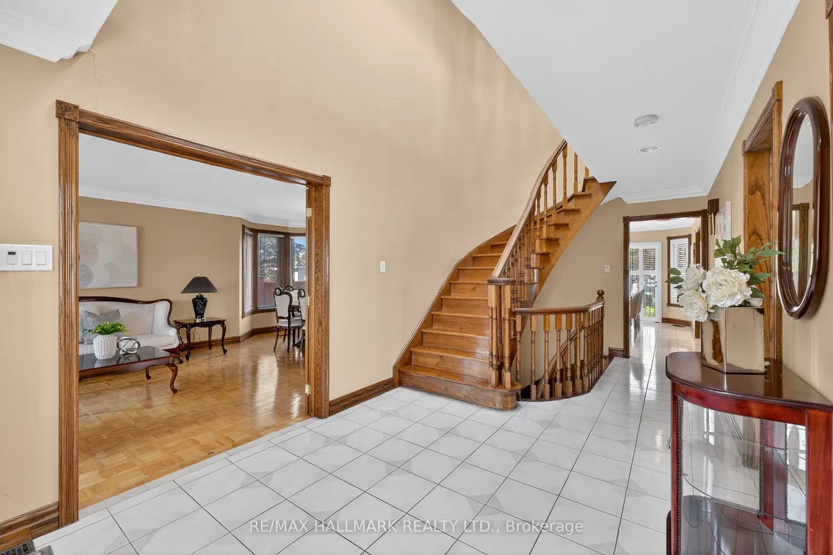 68 Sunset Trail, ON M9M 1J6