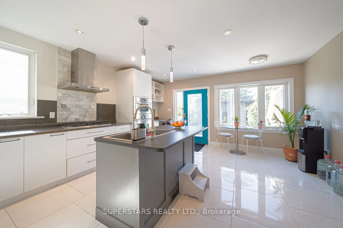 258 Weston Road, ON M6N 3P5