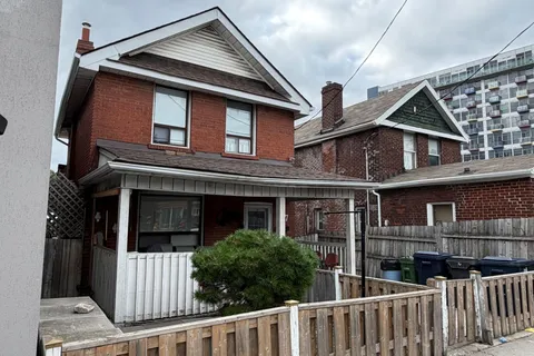 567 Rogers Road, ON M6M 1B7