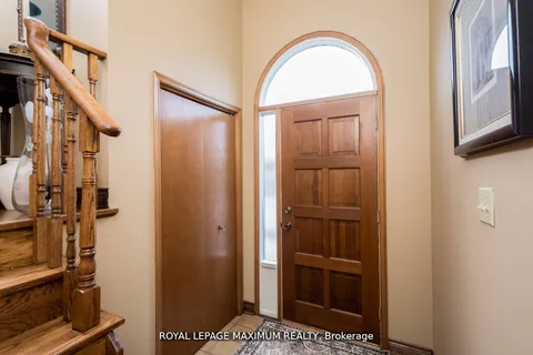 44 Flagstick Court, ON M3J 3B8