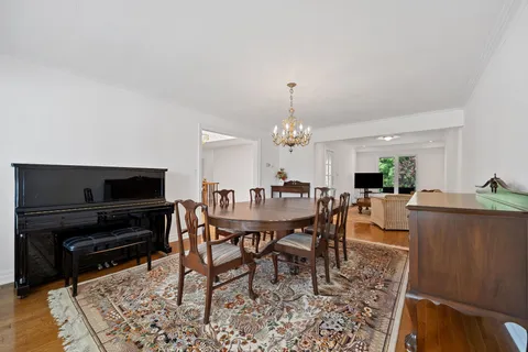 22 Ladyshot Crescent, ON M3J 1X2