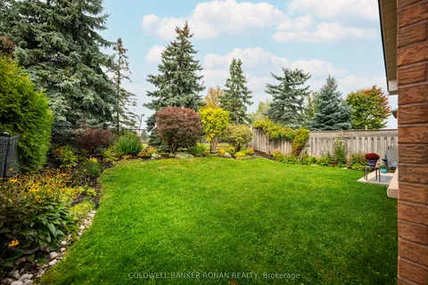 44 Baccarat Crescent, ON L7A 1K7