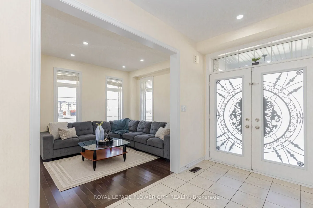 49 Squire Ellis Drive, ON L6P 4C2