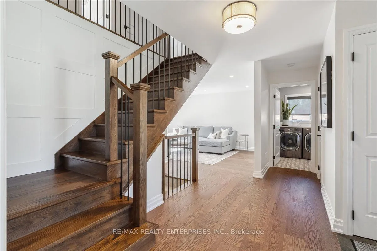 42 Hillside Drive, ON L7G 4W3