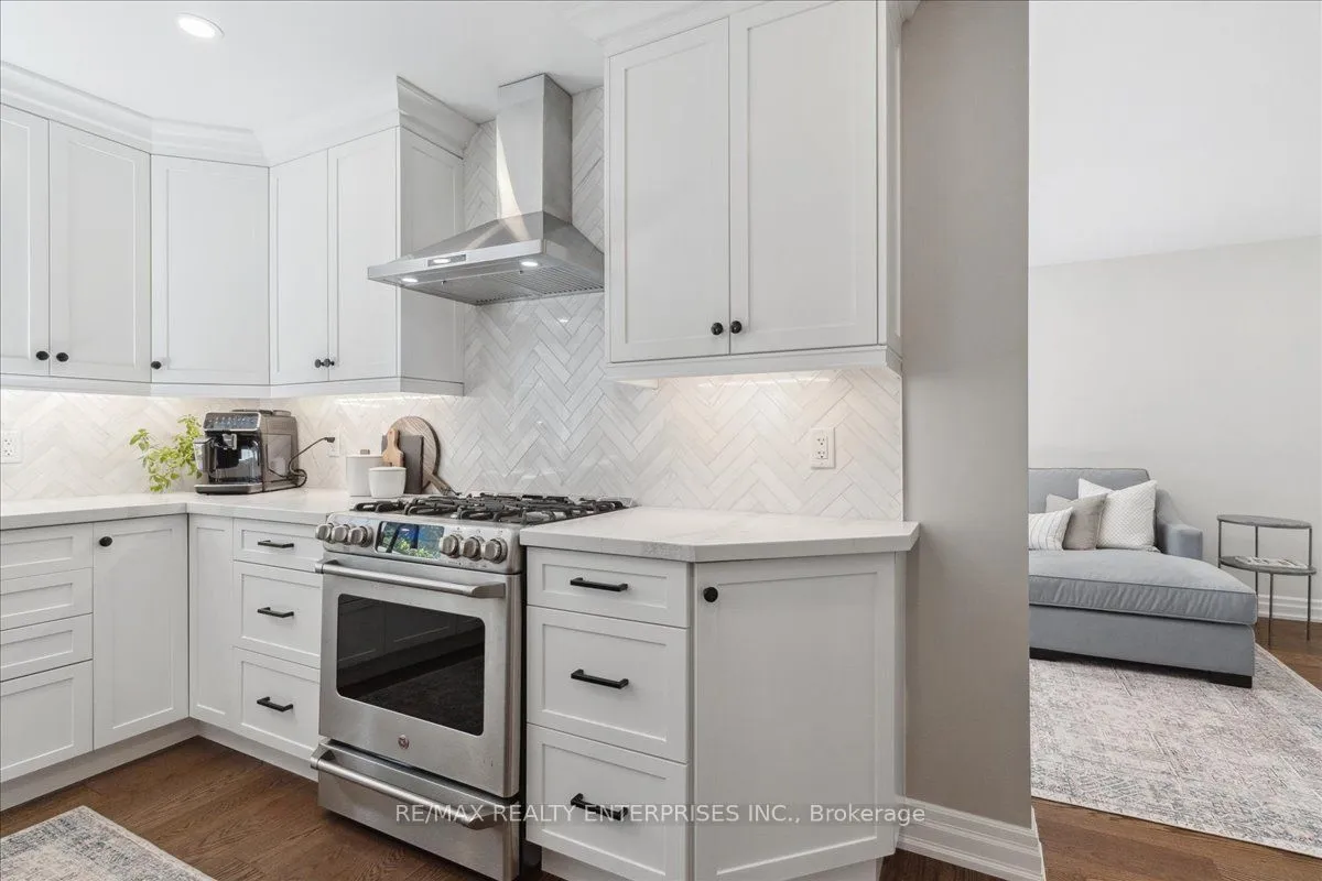 42 Hillside Drive, ON L7G 4W3