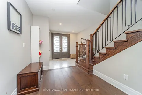 111 Iceland Poppy Trail, ON L7A 0N3