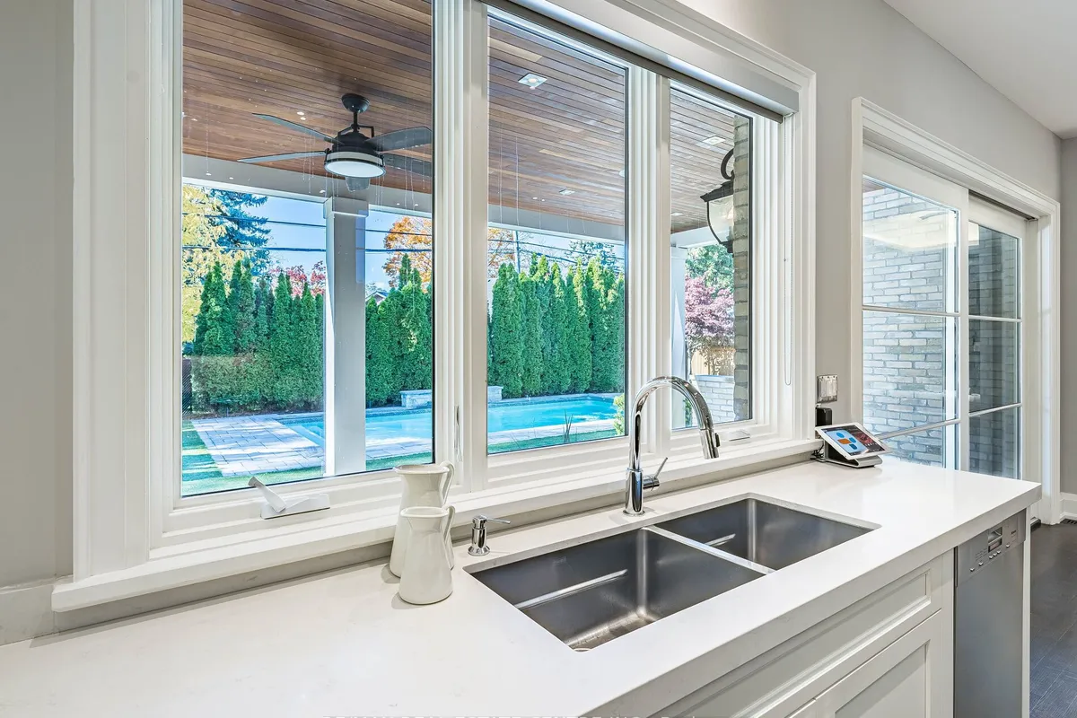 122 Wimbleton Road, ON M9A 3S6