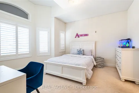 66 Merlin Street, ON L6H 0Z4