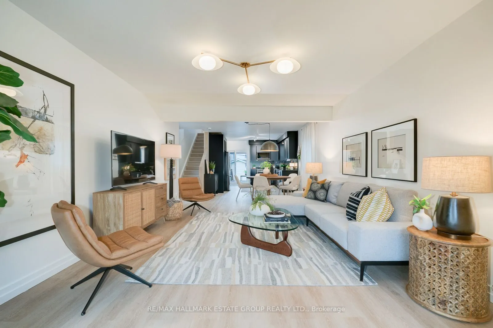 Detached living room at 282 Earlscourt Avenue Toronto