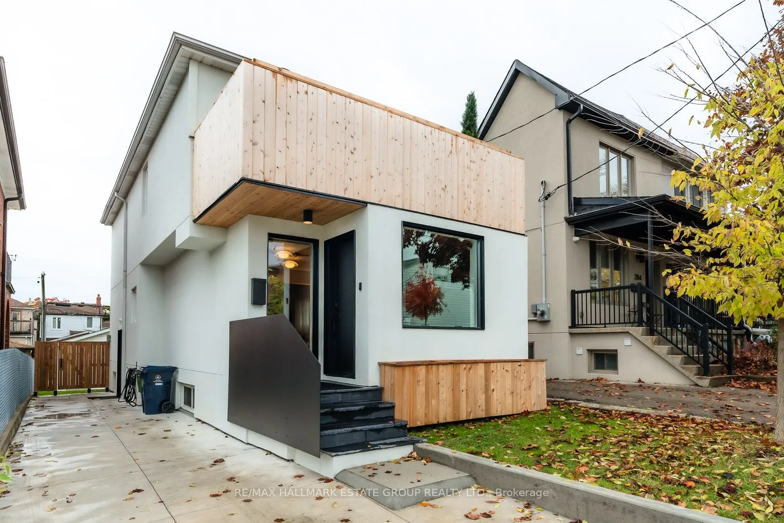 Detached 3 bedroom 2 bathroom at 282 Earlscourt Avenue in Toronto - MLS# W12498448