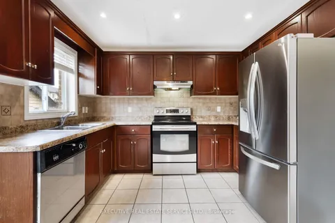 58 McMaster Road, ON L9W 5K8