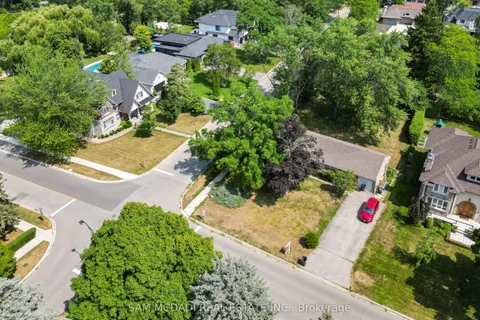 1491 Woodeden Drive, ON L5H 2V1