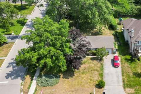 1491 Woodeden Drive, ON L5H 2V1