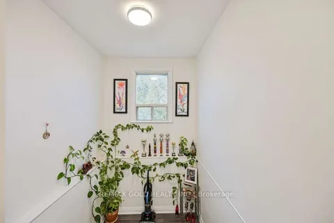 105 Skegby Road, ON L6V 2T8