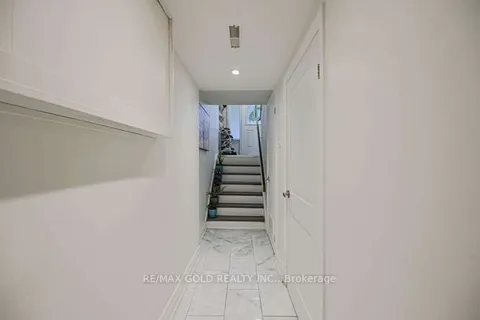 105 Skegby Road, ON L6V 2T8