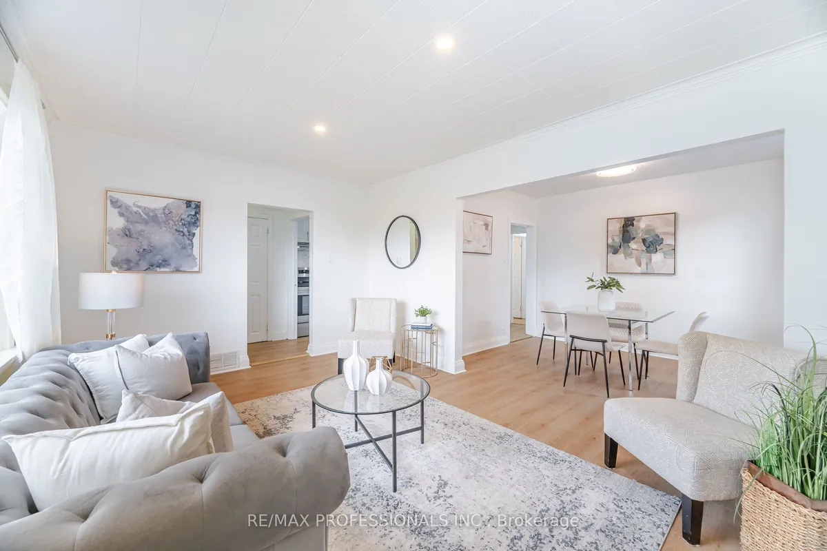 685 Kipling Avenue, ON M8Z 5G4