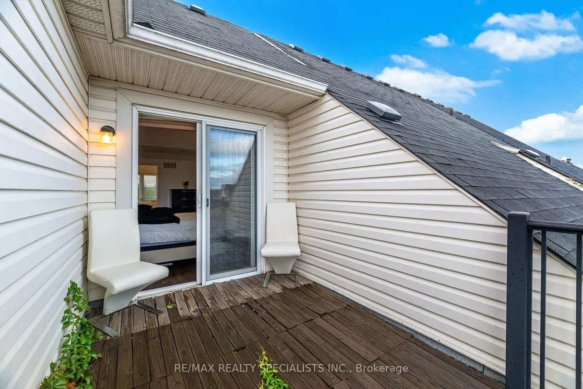 3296 Flagstone Drive, ON L5M 7T7