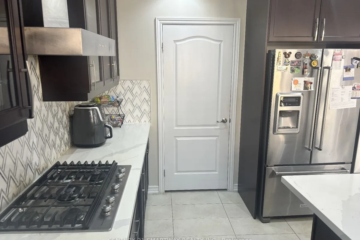 25 Bucksaw Street, ON L7A 0G4