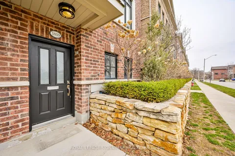 1809 Pagehurst Avenue, ON L4X 1Y6