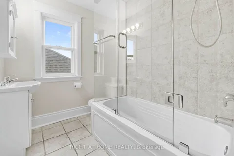 299 Plains Road, ON L7T 1G1