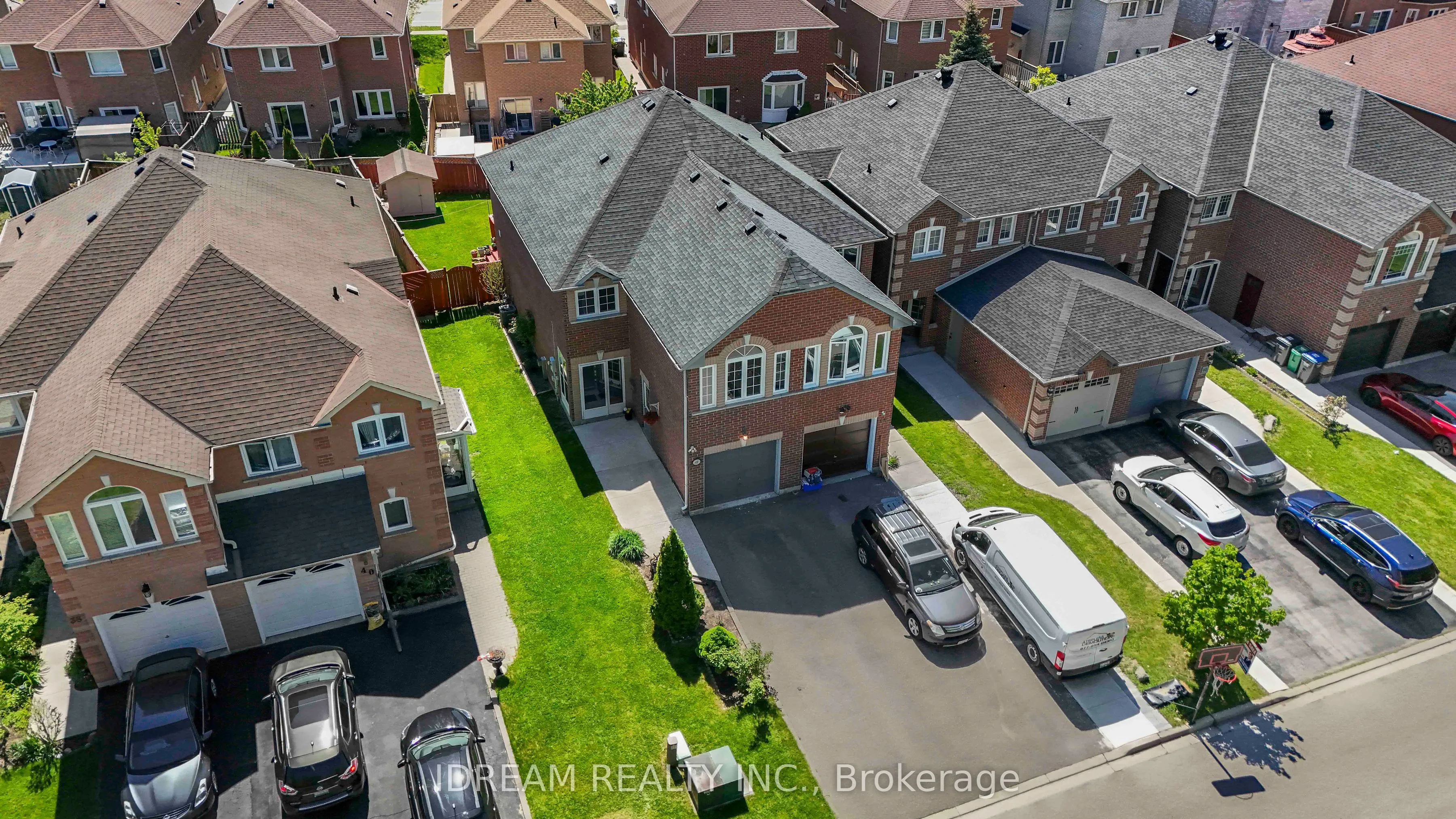 42 Mccleave Crescent, ON L6Y 4Z5