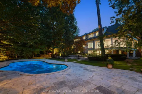 2025 Heartwood Court, ON L5C 4P7