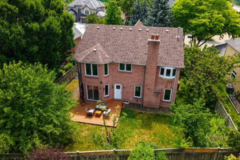 4623 Hewicks Lane, ON L5M 3L8