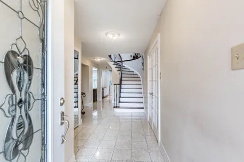 3349 Loyalist Drive, ON L5L 5T9