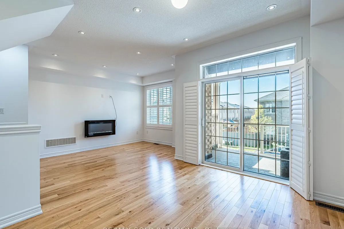 35 Labrish Road, ON L7A 5C2