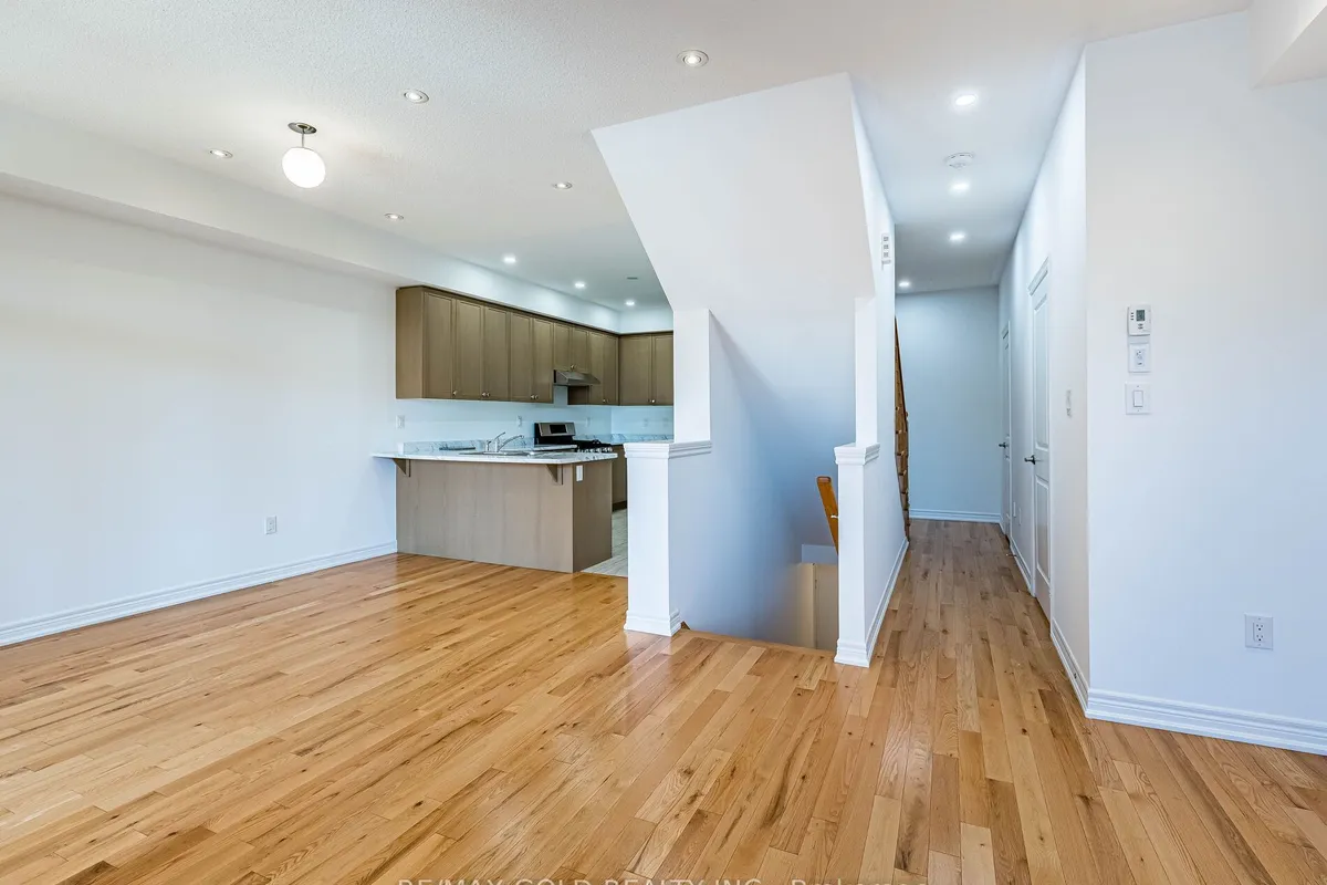 35 Labrish Road, ON L7A 5C2