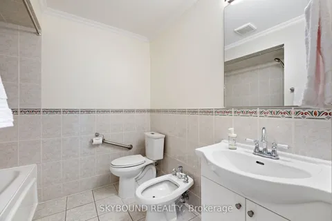 471 Fergo Avenue, ON L5B 2J2